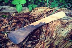 Drevená varecha z orechového dreva