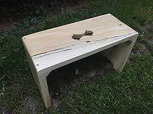Drevený stolček topoľ
