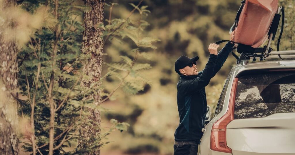 Ako vybrať strešný nosič na auto