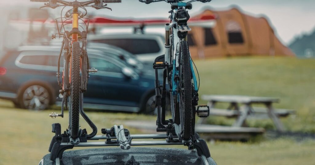 Ako vybrať strešný nosič na auto